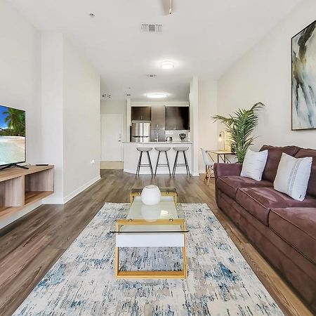 Getaway Apartment Near Beaches And Airport 탬파 외부 사진