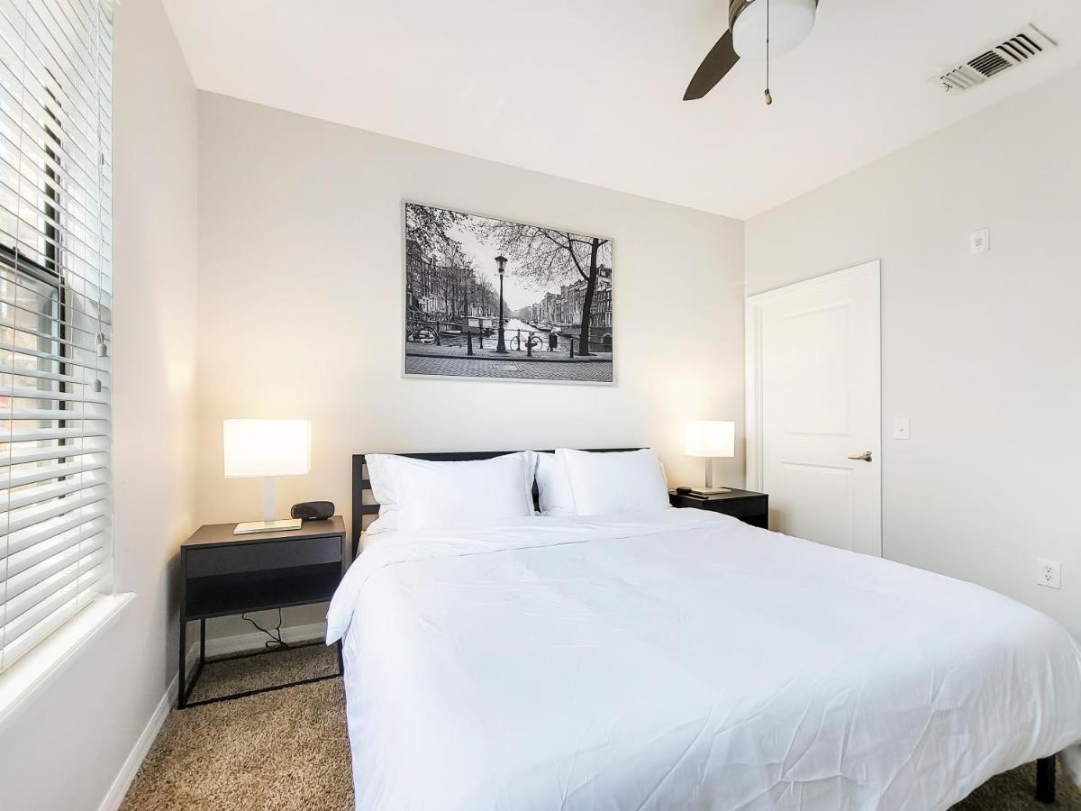 Getaway Apartment Near Beaches And Airport 탬파 외부 사진
