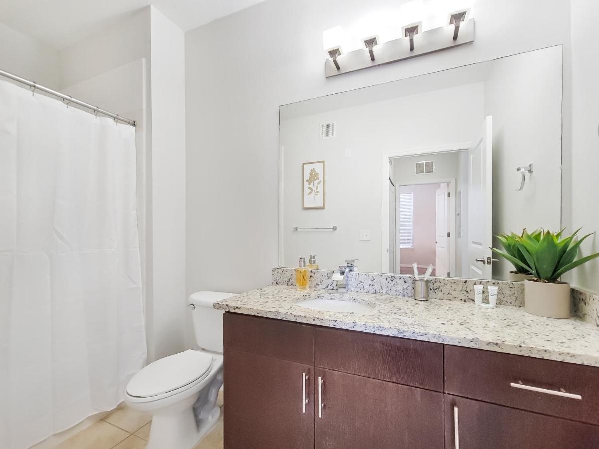 Getaway Apartment Near Beaches And Airport 탬파 외부 사진
