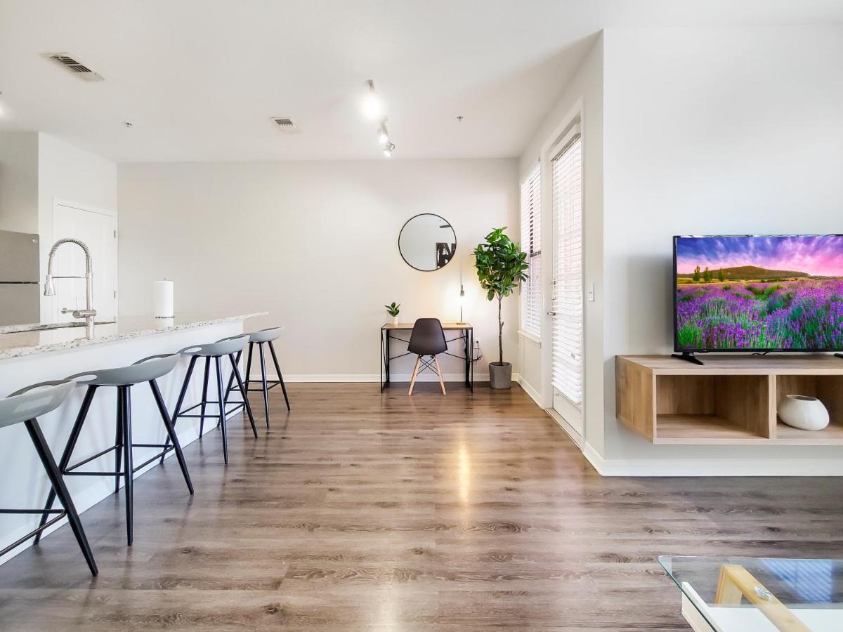 Getaway Apartment Near Beaches And Airport 탬파 외부 사진