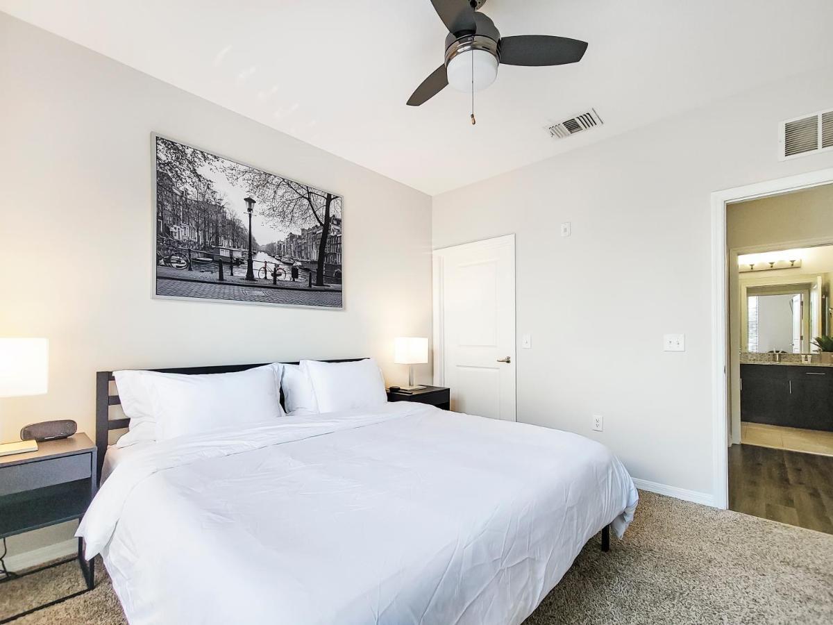 Getaway Apartment Near Beaches And Airport 탬파 외부 사진