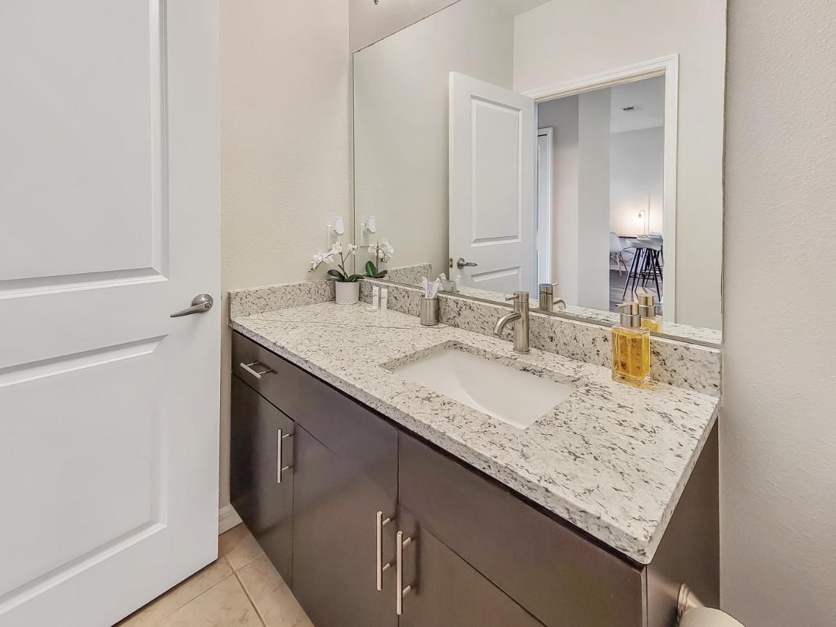Getaway Apartment Near Beaches And Airport 탬파 외부 사진