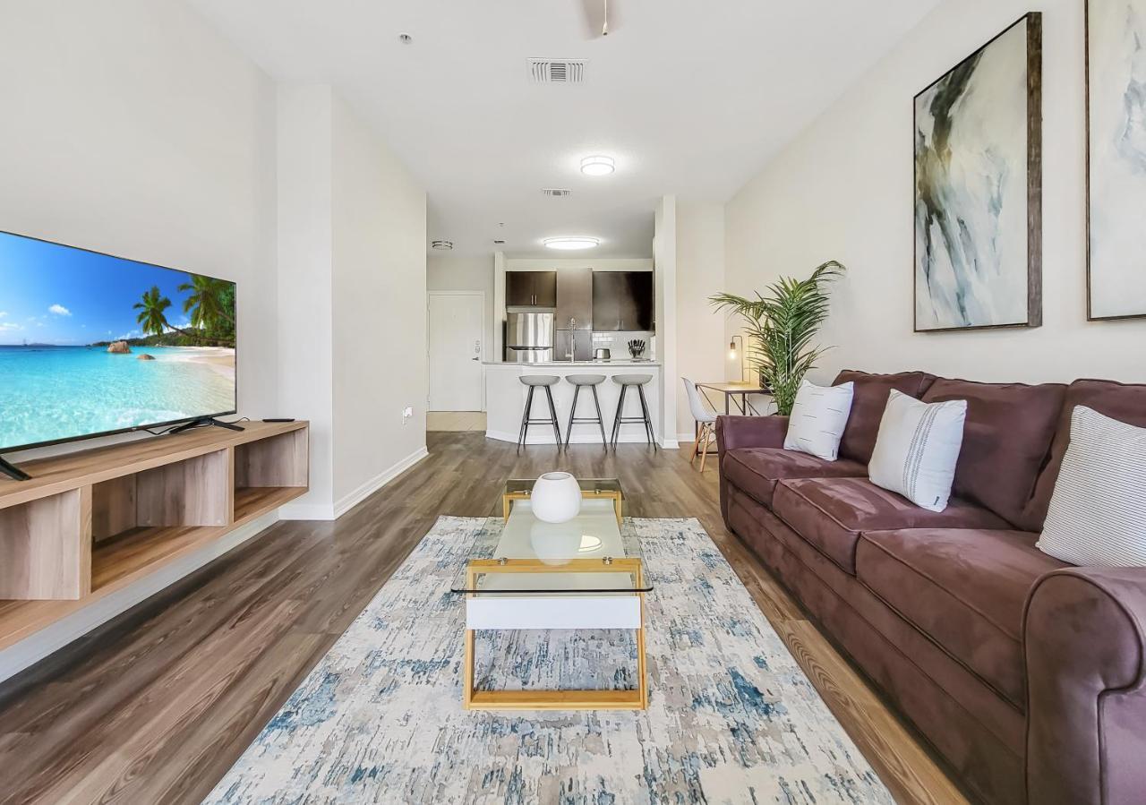 Getaway Apartment Near Beaches And Airport 탬파 외부 사진
