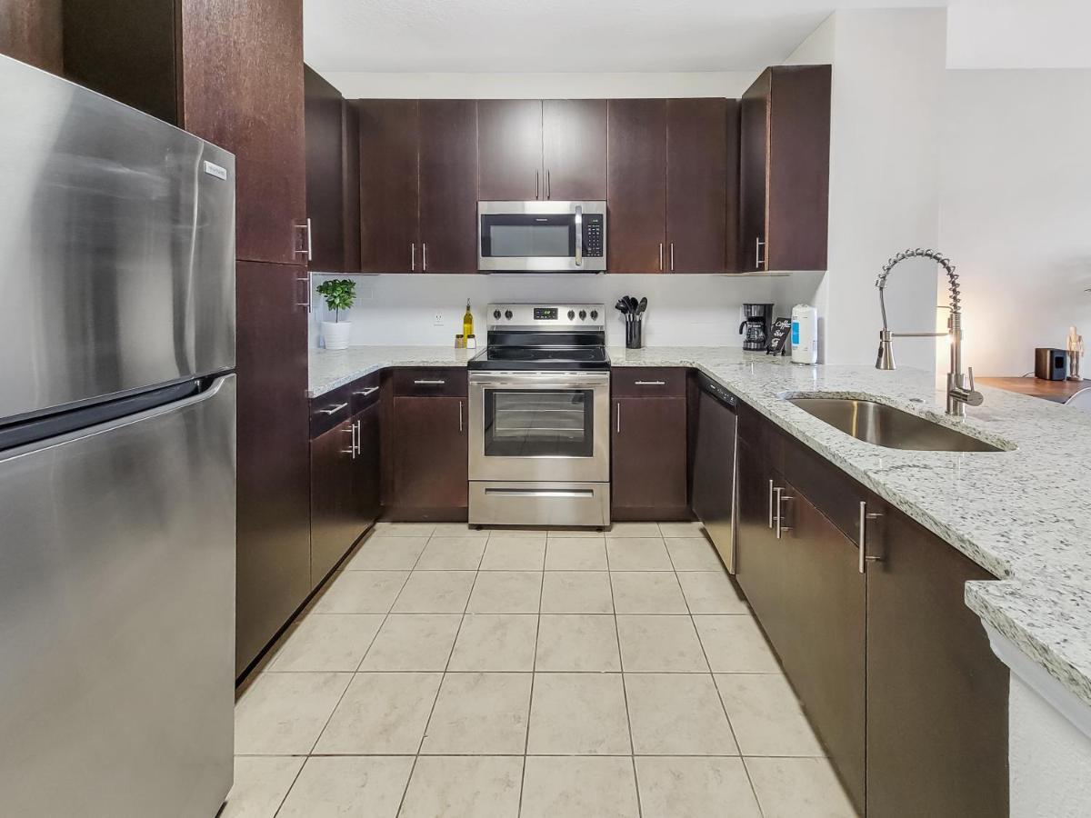 Getaway Apartment Near Beaches And Airport 탬파 외부 사진
