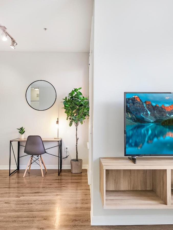Getaway Apartment Near Beaches And Airport 탬파 외부 사진